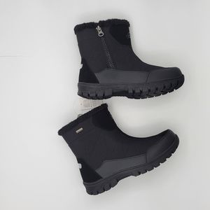 My Soft Womens Ankle Black boot sz 8